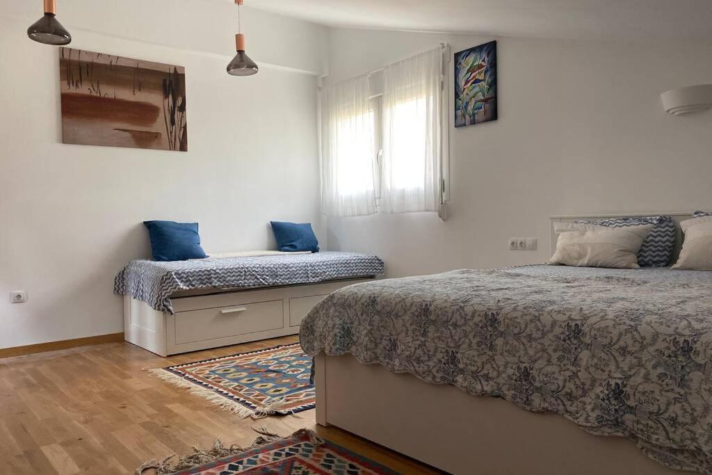 Charming Apartment In Becerril De La Sierra Exterior photo